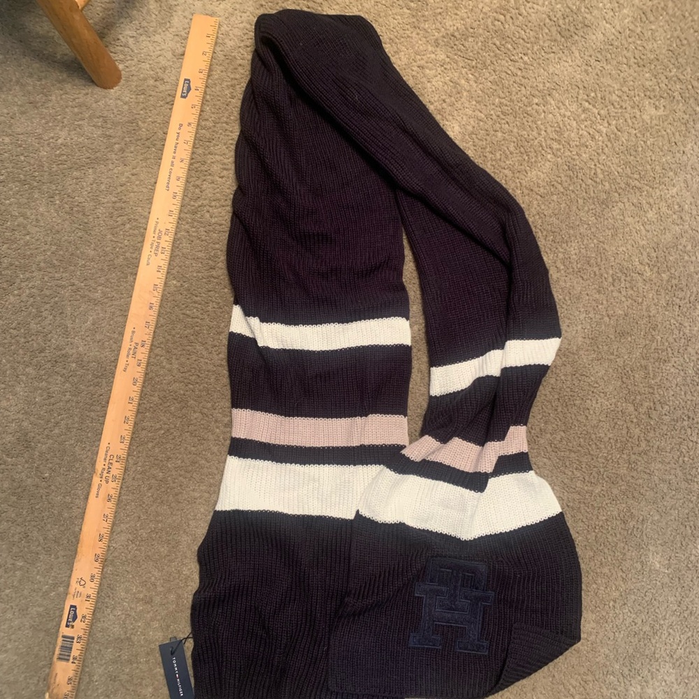 NET Tommy Hilfiger Dark Knit Scarf